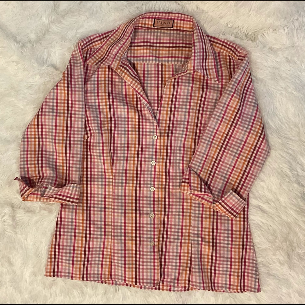 Rare Thomas Pink shirt with 3/4 length sleeves. Deep V neck and bright colors.
